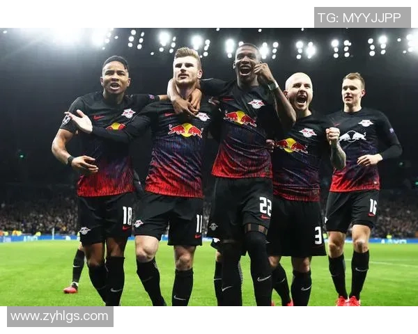 中国足球明星的疯狂人生与传奇故事揭秘